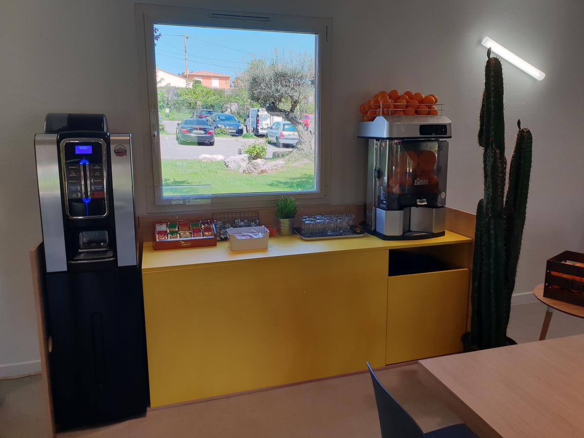 Ibis Styles Marseille Plan De Campagne Les Pennes-Mirabeau Exterior foto